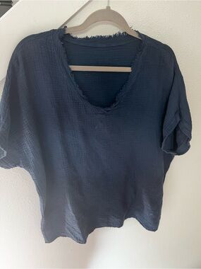 Relaxed V-Neck Short Sleeve Top - Navy